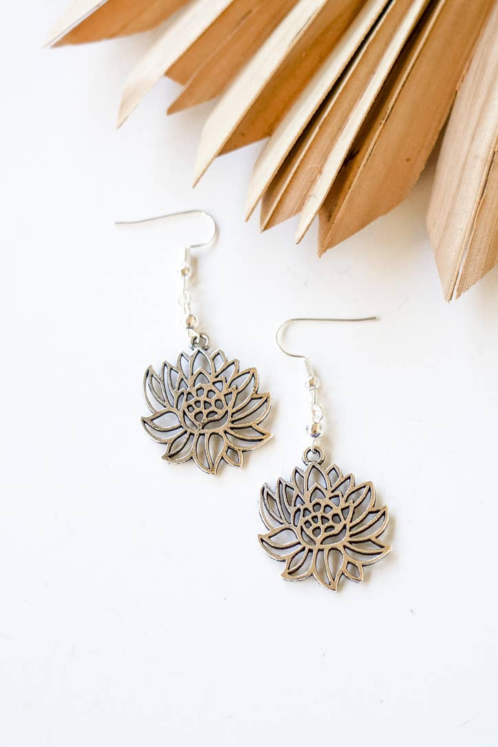 Sm Lotus Alloy Earrings